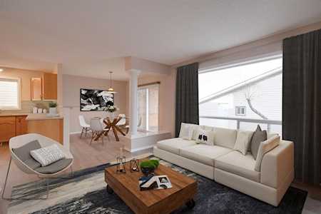 119 Somerside Grove SW Calgary, AB T2Y 3V2