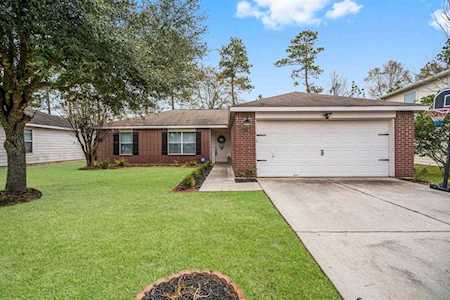 16325 Sun View Ln Conroe, TX 77302