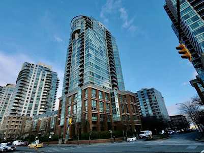 1088 Quebec Street #1805 Vancouver, BC V6A 4H2