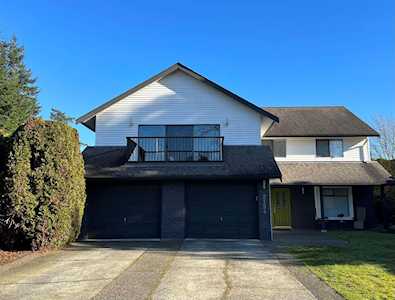 2154 153 Street Surrey, BC V4A 5X9