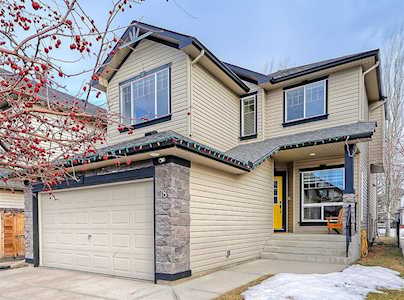 78 Cranwell Manor SE Calgary, AB T3M 1G8