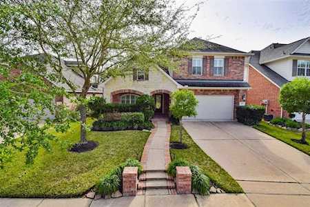 18343 S Elizabeth Shore Loop Cypress, TX 77433