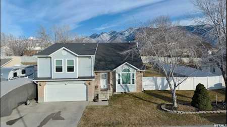 11731 S Canberra Dr Sandy, UT 84094