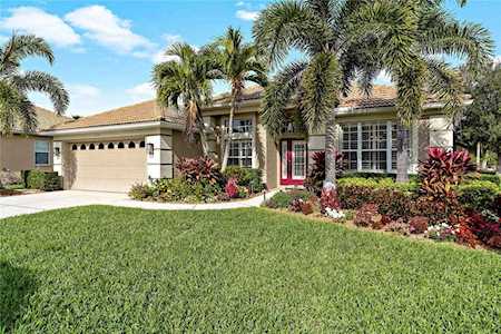 6135 Palomino Circle Bradenton, FL 34201