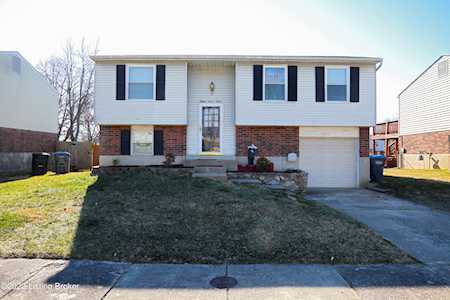 8712 Redcoat Ct Louisville, KY 40291