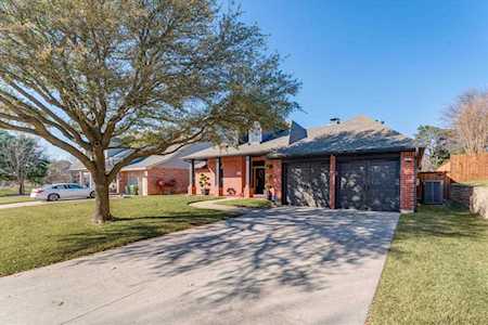 3010 Woodhaven Drive Grapevine, TX 76051