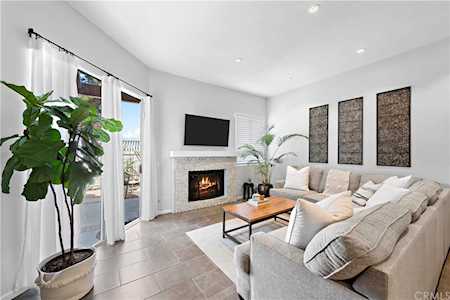 24314 Val Verde Ct #220 Laguna Hills, CA 92653