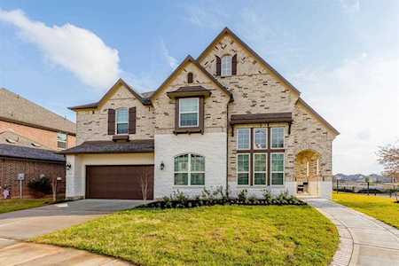 4723 Hollow Tree Dr Sugar Land, TX 77479