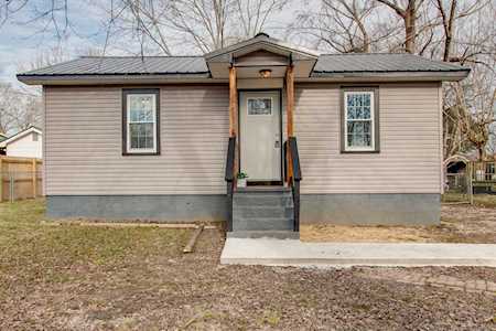 311 Oakwood Rd Tullahoma, TN 37388