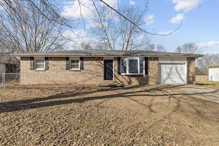 201 N Cottonwood Ave Ave Republic, MO 65738