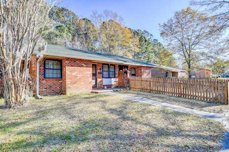 2745 Oak Leaf Dr North Charleston, SC 29420