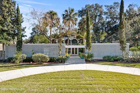 2212 Smullian Trl Jacksonville, FL 32217