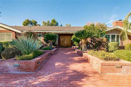 2945 S Tenaya Way Las Vegas, NV 89117
