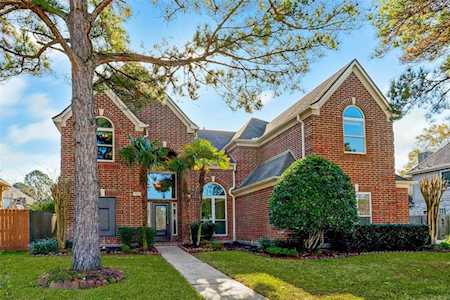 5518 Summer Snow Dr Houston, TX 77041