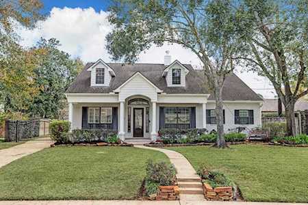 12102 Rip Van Winkle Dr Houston, TX 77024