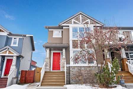 138 Everwillow Circle SW Calgary, AB T2Y 4V1