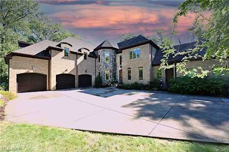 931 Cahoon Rd Westlake, OH 44145
