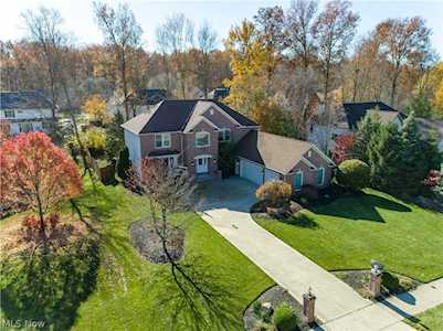 30153 Adams Ln Westlake, OH 44145