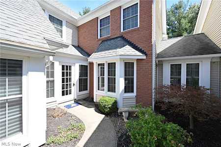 31825 Bayview Dr #94 Avon Lake, OH 44012