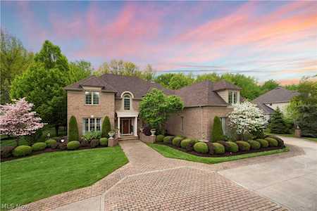 32297 Brandon Place Avon Lake, OH 44012