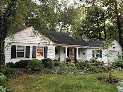 27333 Ellington Rd Westlake, OH 44145