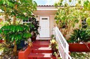 8401 Crespi Boulevard #4 Miami Beach, FL 33141