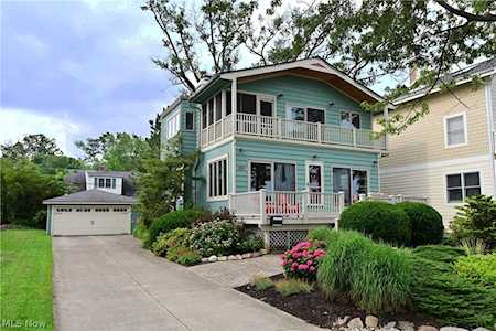 25029 Lakeview Dr Bay Village, OH 44140