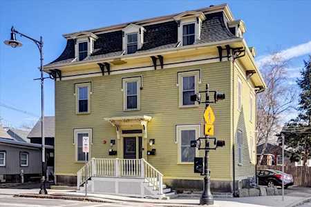 47 Bridge St #4 Salem, MA 01970