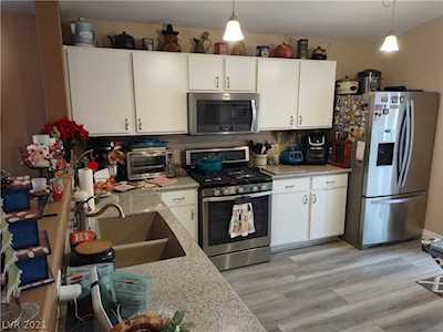 5921 Oakton St Las Vegas, NV 89130
