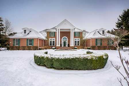 7565 Silver Springs Street Canal Winchester, OH 43110