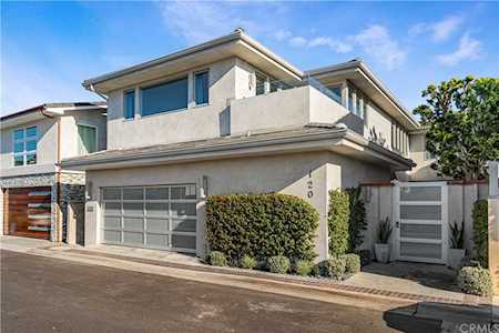 120 Via Trieste Newport Beach, CA 92663