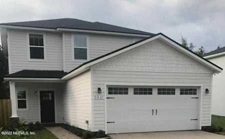 1745 Charlotte St Jacksonville, FL 32224