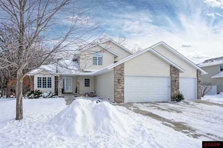 2112 Eagle Ridge Dr North Mankato, MN 56003