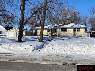 212 Leray Ave Eagle Lake, MN 56024