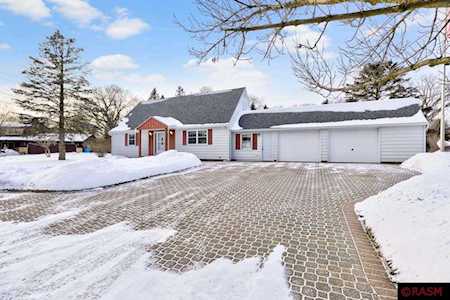 1309 Noretta Dr North Mankato, MN 56003