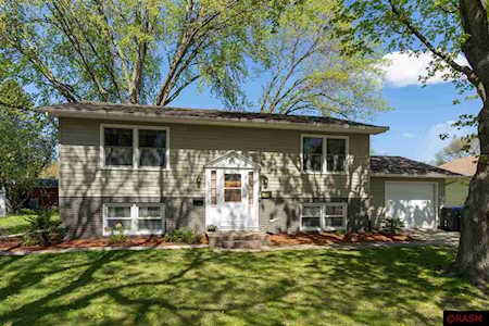 108 N Manitou Dr Mankato, MN 56001