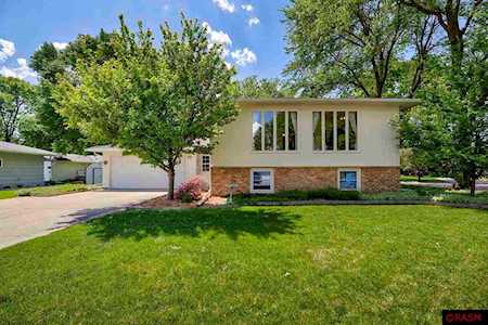 112 S Mayfair Dr Mankato, MN 56001