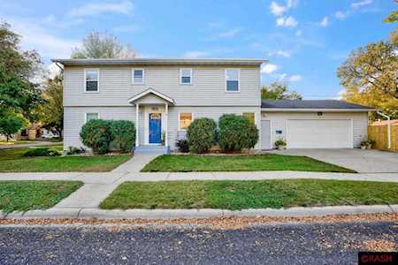 301 Cornelia St North Mankato, MN 56003