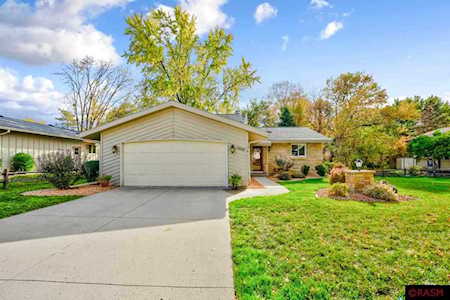 1555 Nottingham Dr North Mankato, MN 56003