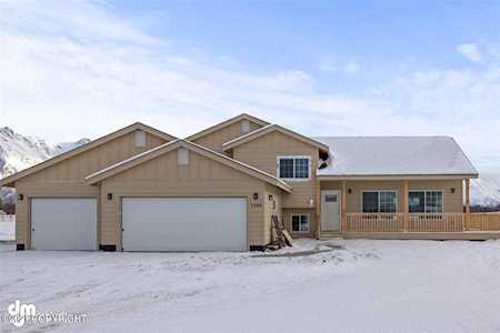 7422 E Flint Drive Wasilla, AK 99654