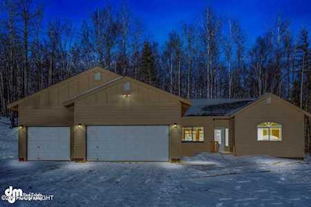 7562 E Flint Drive Wasilla, AK 99654