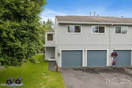 2004 Parkview Circle Anchorage, AK 99501