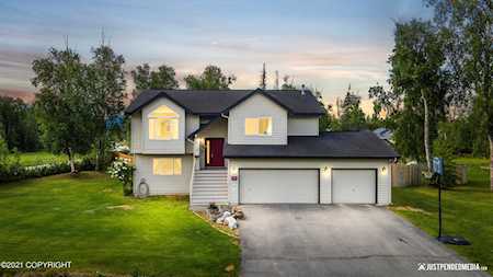 1673 E Hidden Ranch Loop Palmer, AK 99645