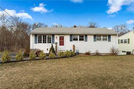 81 Keeley Ave Warwick, RI 02886