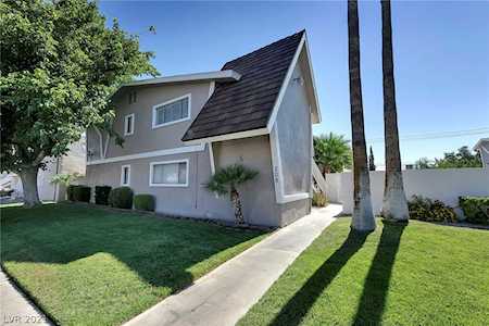 208 Orland St #16 Las Vegas, NV 89107