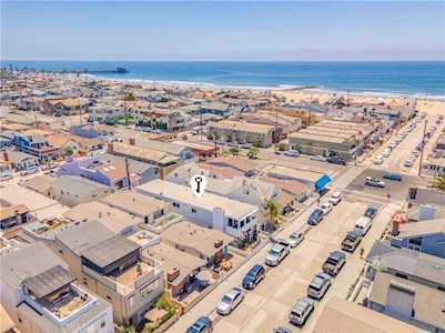 208 30th St Newport Beach, CA 92663