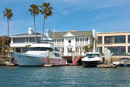 38 Linda Isle Newport Beach, CA 92660