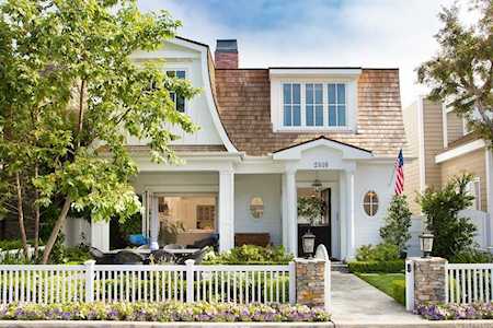 2516 Crestview Dr Newport Beach, CA 92663