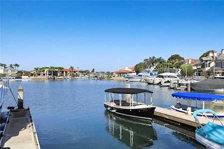 72 Linda Isle Newport Beach, CA 92660