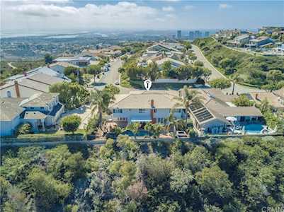 4 Drakes Bay Dr Corona Del Mar, CA 92625